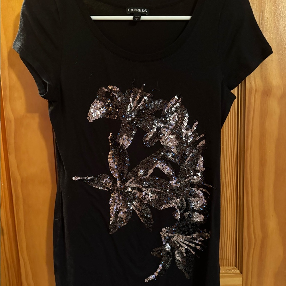 Express Black sequined T-Shirt top small.